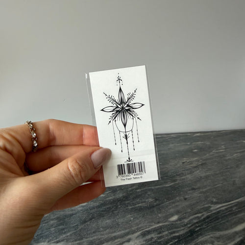Tatouage éphémère pour femme ornemental et discret