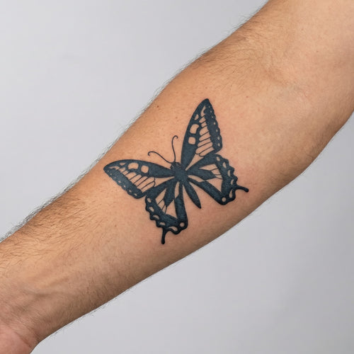 Tatouage ephemere homme papillon