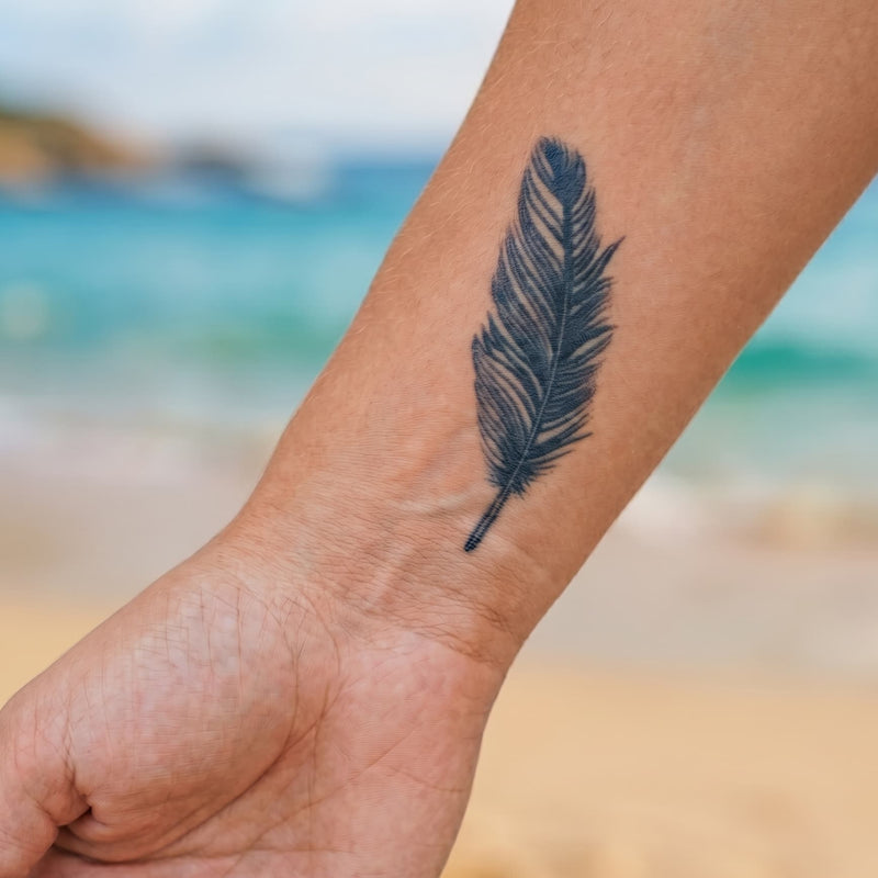 Tatouage plume tattoo ephemere été au jagua longue tenue et resistant à l'eau